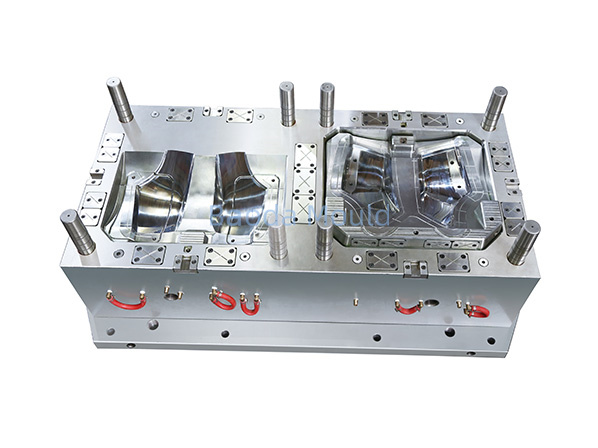 Tail lamp mould